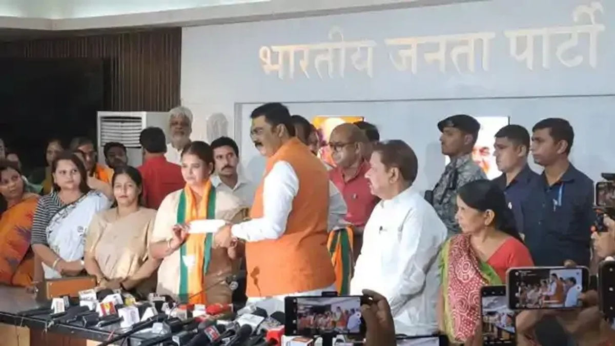 बिहार में राजद को बड़ा झटका, मुखिया दीदी रितु जायसवाल ने थामा भाजपा का दामन