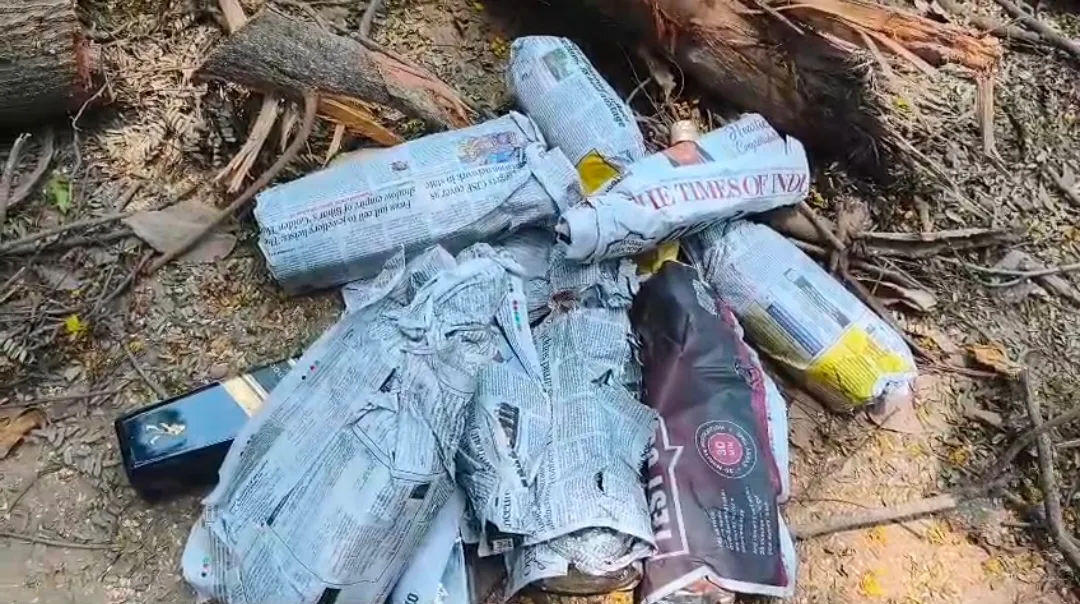 मुख्यमंत्री आवास के पास मंहगी विदेशी शराब की कई बोतलें बरामद, पूर्ण शराबबंदी कानून पर उठे सवाल