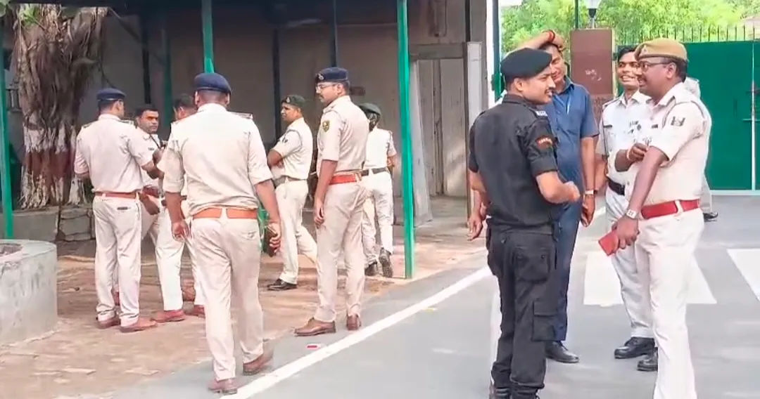 BIHAR POLITICS : राबड़ी का आवास पुलिस छावनी में तब्दील, सम्राट को चैलेंज करना पड़ सकता है भारी