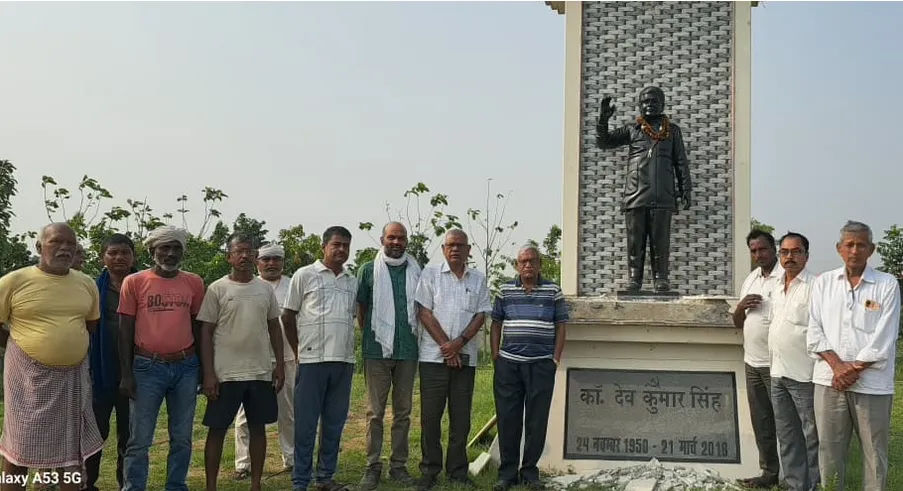 जहानाबाद में स्मारक तोड़ने पर बवाल, भाकपा–माले का आरोप—लोकतंत्र पर हमला