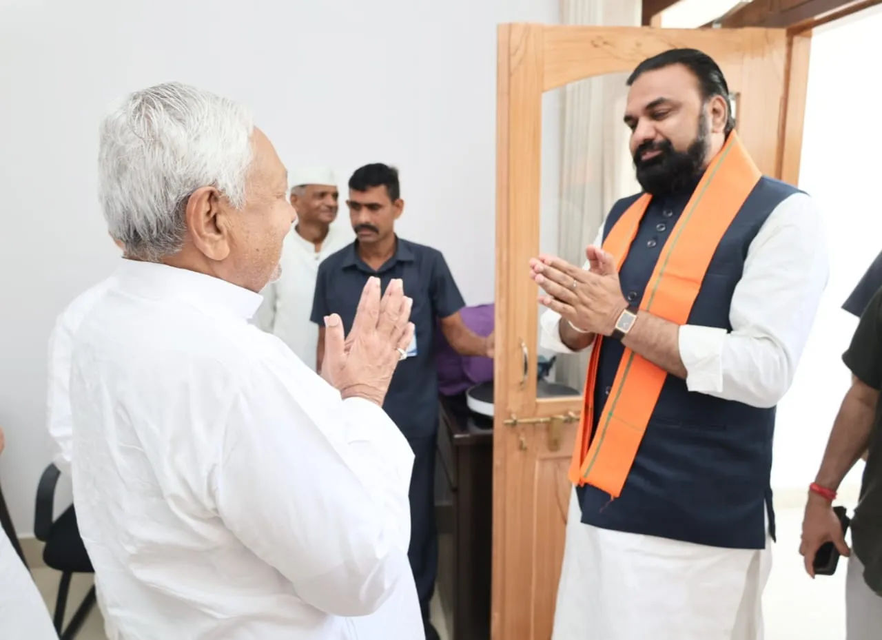 पटना से दिल्ली तक पावर गेम शुरू! सम्राट-नीतीश की 24 मिनट बैठक से गरमाई बिहार राजनीति