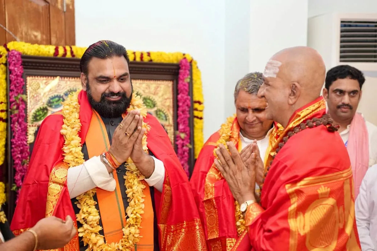 पूजा भी, विकास भी: खगड़िया में सीएम ने कात्यायनी स्थान मंदिर दर्शन के बाद हाईवे का निरीक्षण किया