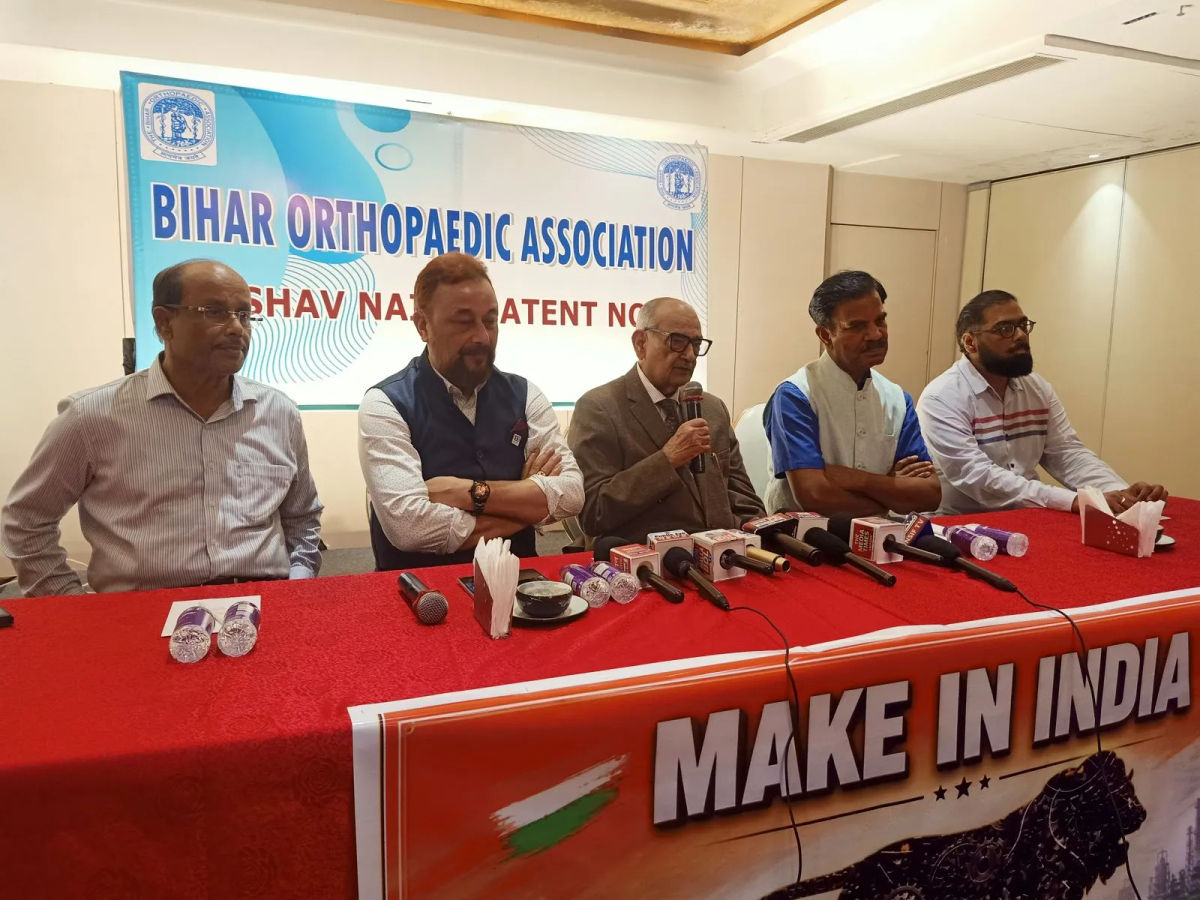 रोबोटिक सर्जरी से मरीजों को मिलेंगे बेहतर परिणाम, चिकित्सा क्षेत्र में बढ़ेगा भरोसा: डॉ. अमूल्य कुमार सिंह