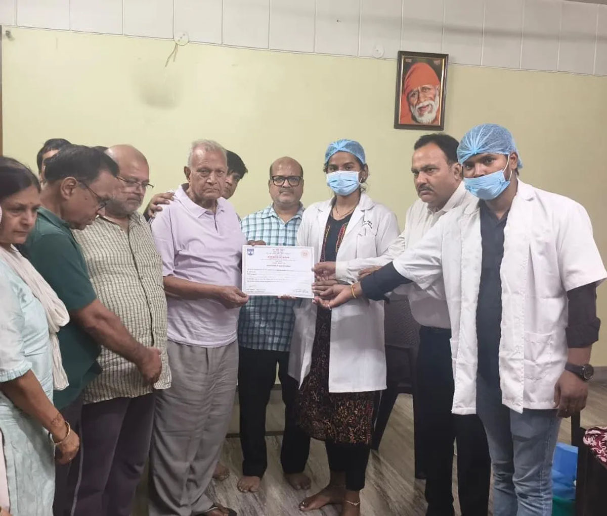 नेत्रदान से मानवता की मिसाल, पाना देवी झुनझुनवाला के परिवार ने लौटाई कई जिंदगी में रोशन