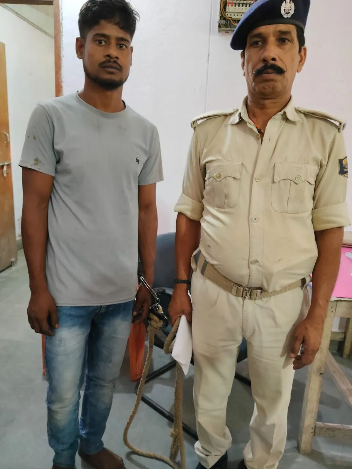 छह महीने से नाबालिग को अपने साथ रखने का आरोप, पश्चिम बंगाल का युवक गिरफ्तार