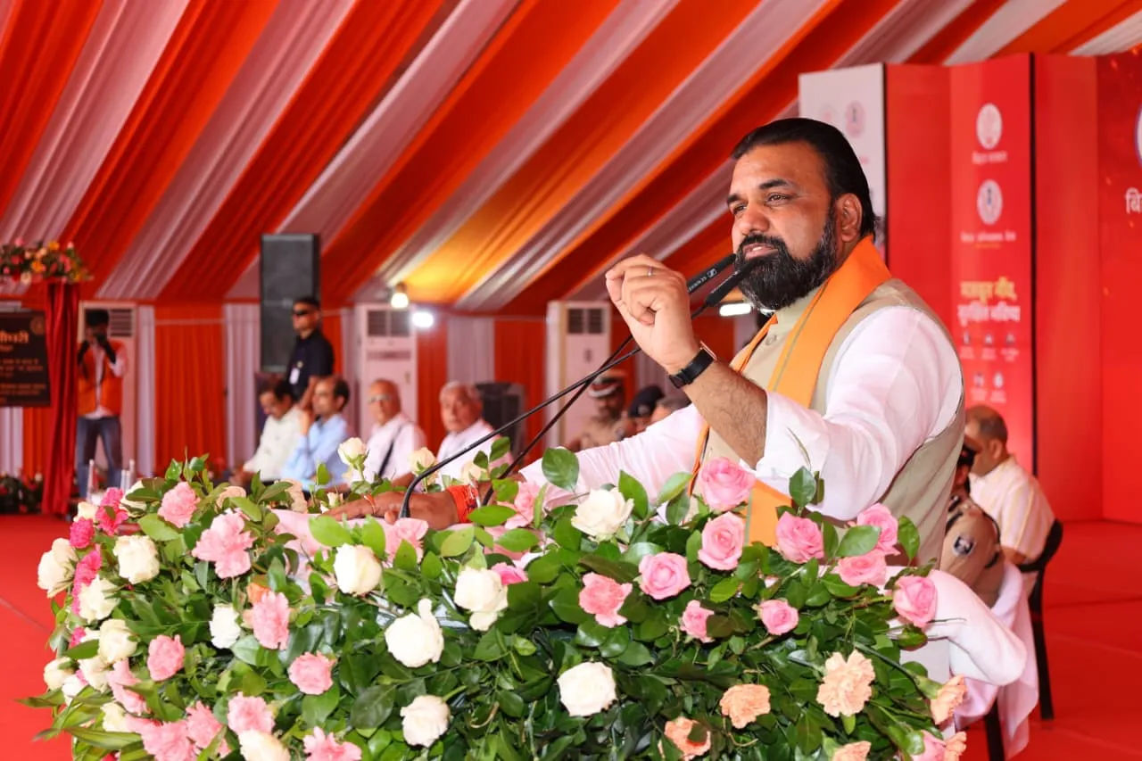 बिहार में अग्निशमन व्यवस्था होगी हाईटेक, सीएम ने 80 हाईटेक फायर ब्रिगेड और 36 स्कॉर्पियो वाहनों को दिखाई हरी झंडी