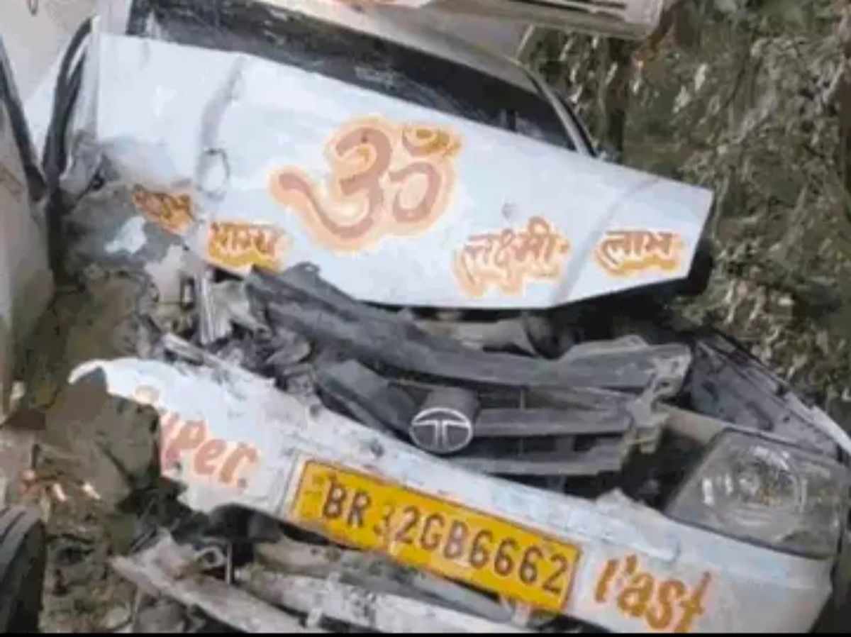 बिहार के खगड़िया में सड़क हादसा, तेज रफ्तार ट्रक ने ऑटो को मारी टक्कर, 7 की मौत