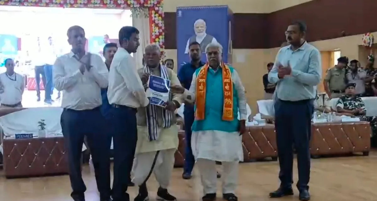 पत्थरबाजी करने वालों पर मांझी ने कहा – भगवान उन्हें सद्बुद्धि दें, कुछ लोग स्वागत में फूल और कुछ लोग…