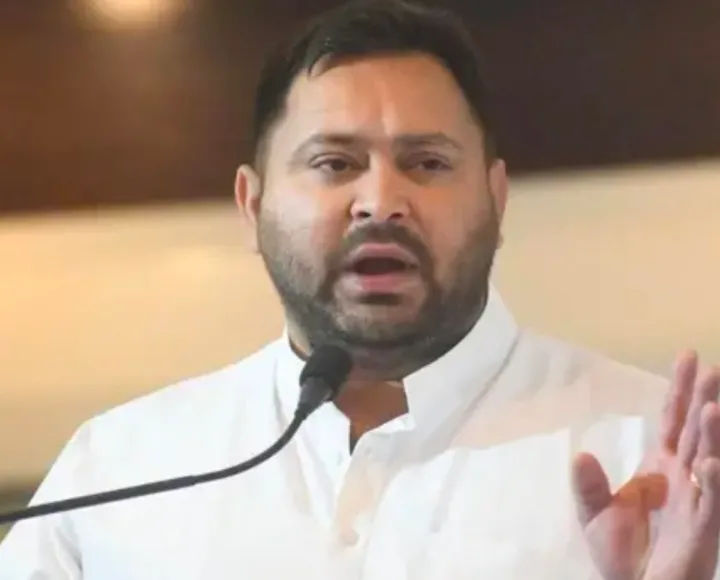 BIHAR POLITICS: लालू- राबड़ी के बाद तेजस्वी ने भी Y+ श्रेणी की सुरक्षा को वापस की, सुरक्षा वापसी से प्रदेश में सियासी तापमान तल्ख