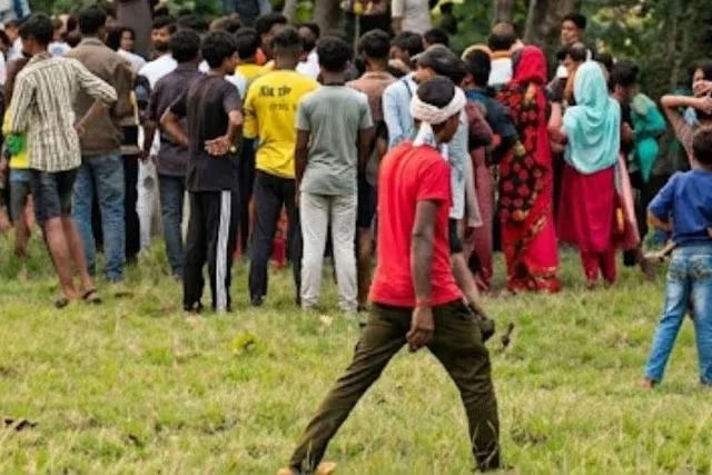 JHARKHAND : गोड्डा जिले के सरवा उपस्वास्थ्य केंद्र के समीप पेड़ से लटका मिला युवक