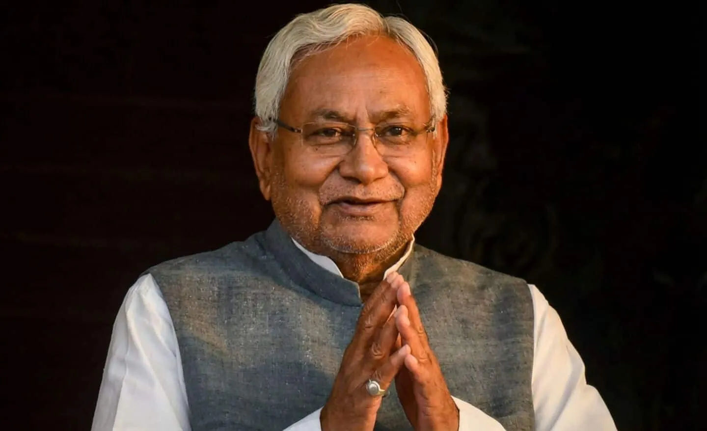 NITISH KUMAR REACHED ULAR DHAM : उलार धाम पहुंचे पूर्व मुख्यमंत्री नीतीश कुमार, पूजा-अर्चना कर बिहार की सुख समृद्धि को भगवान भास्कर से की प्रार्थना