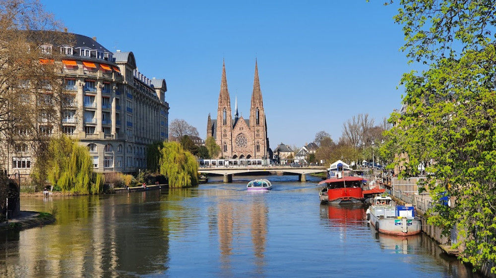 9d5310ec-32b3-4933-80fa-5a7cd9a02843