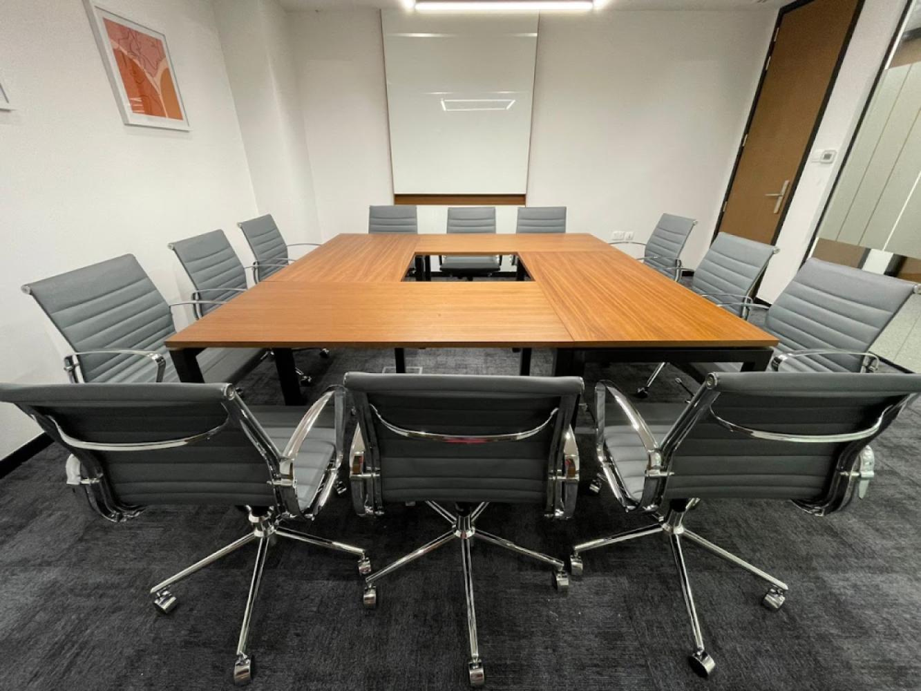 5f2ae939-7edd-43b8-8e66-683f215ea808