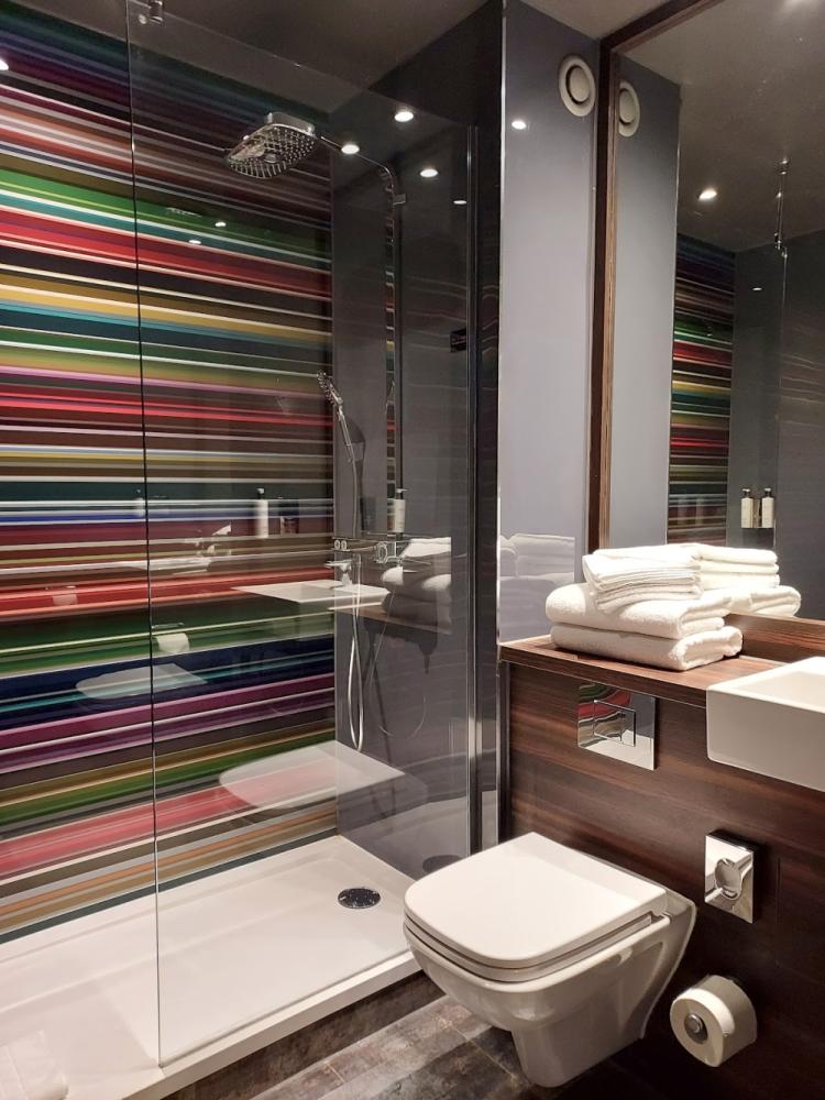 f8988703-00d5-41ce-9dba-401b403ff857