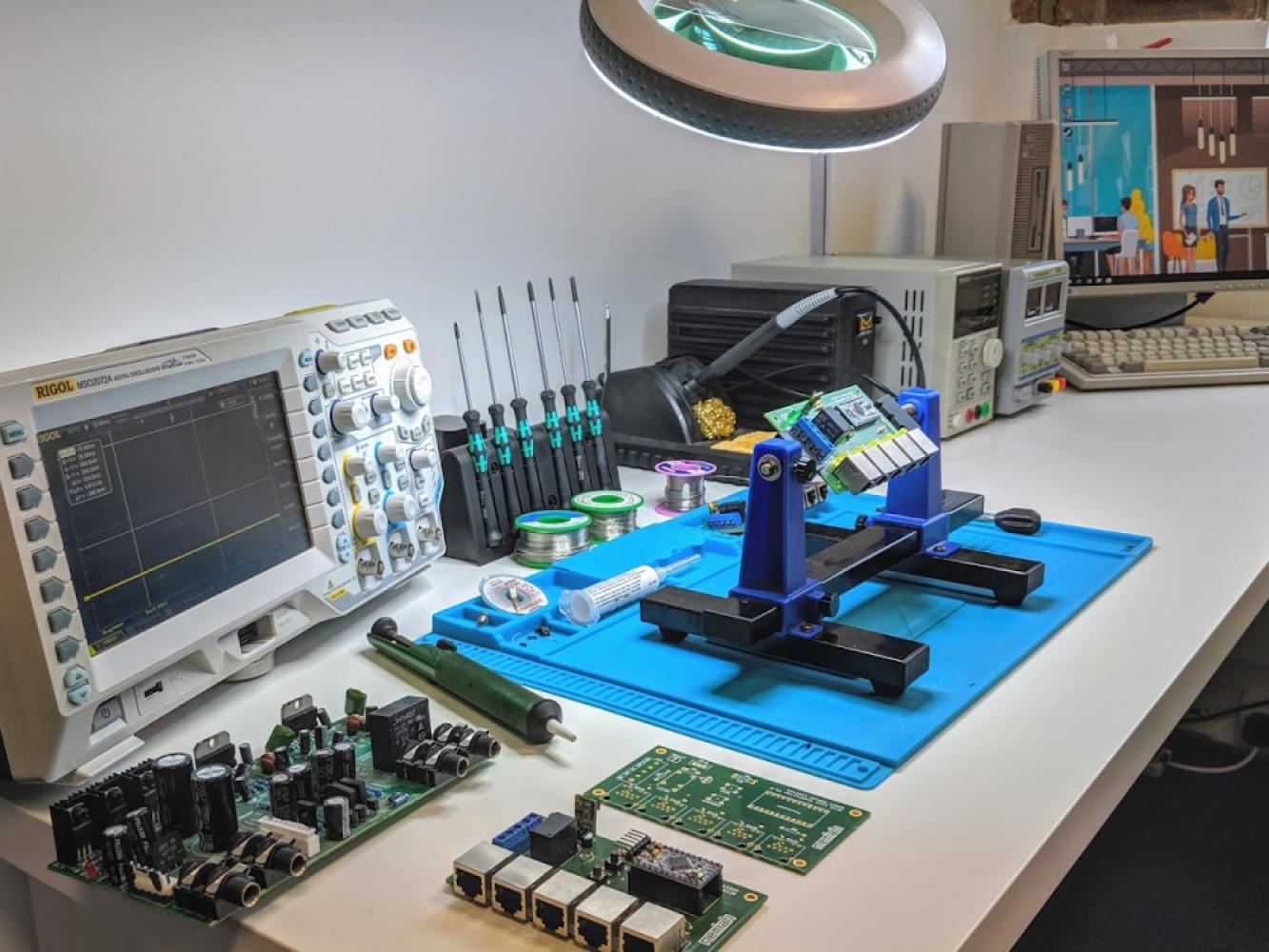 e1c00cb4-16cb-413d-8aed-10f79127973b