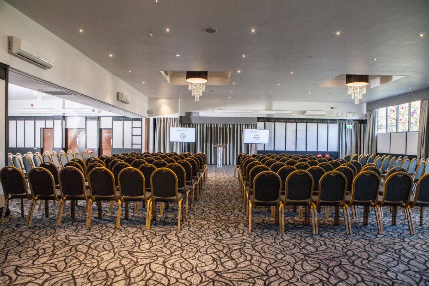 59edc9ad-e1e4-4a8a-bd1e-1f22888da8ed_ballroom10