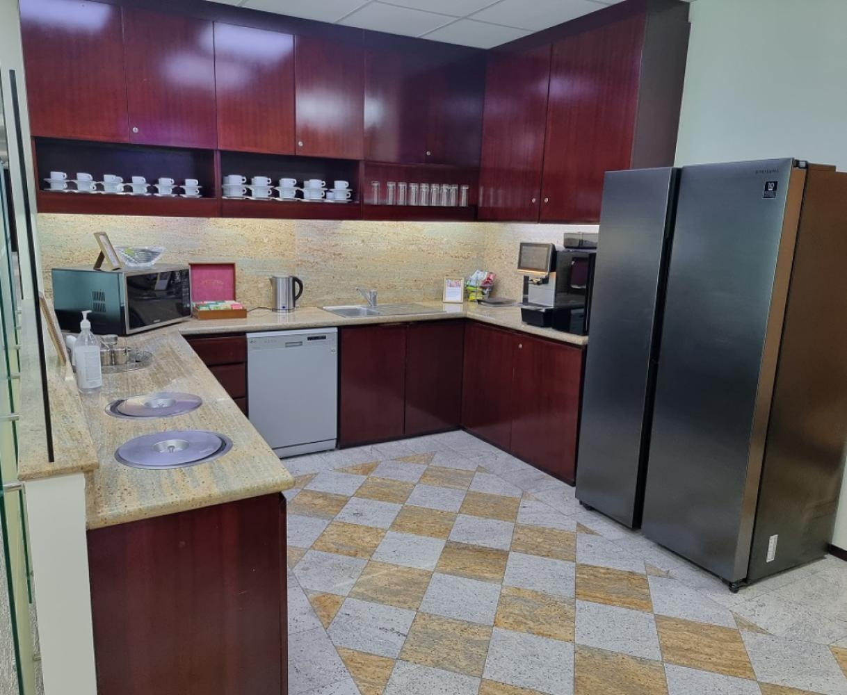 7995a940-db13-4483-850b-e1bf1ef38548_l22kitchen