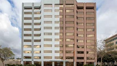 Regus, CA, Pasadena – Century Square workspace