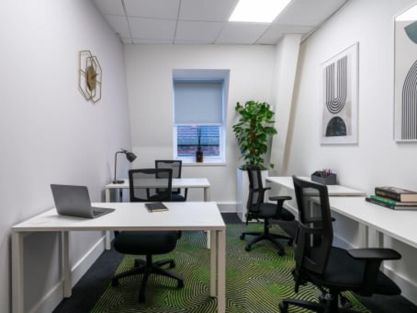 f1046282-e8a8-4c52-8ba9-66ca2fee573f