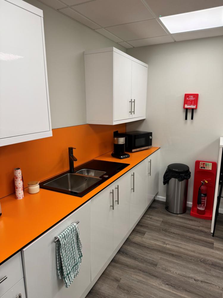 fc03f594-8e47-4878-b7dc-33f25e68d161_kitchen