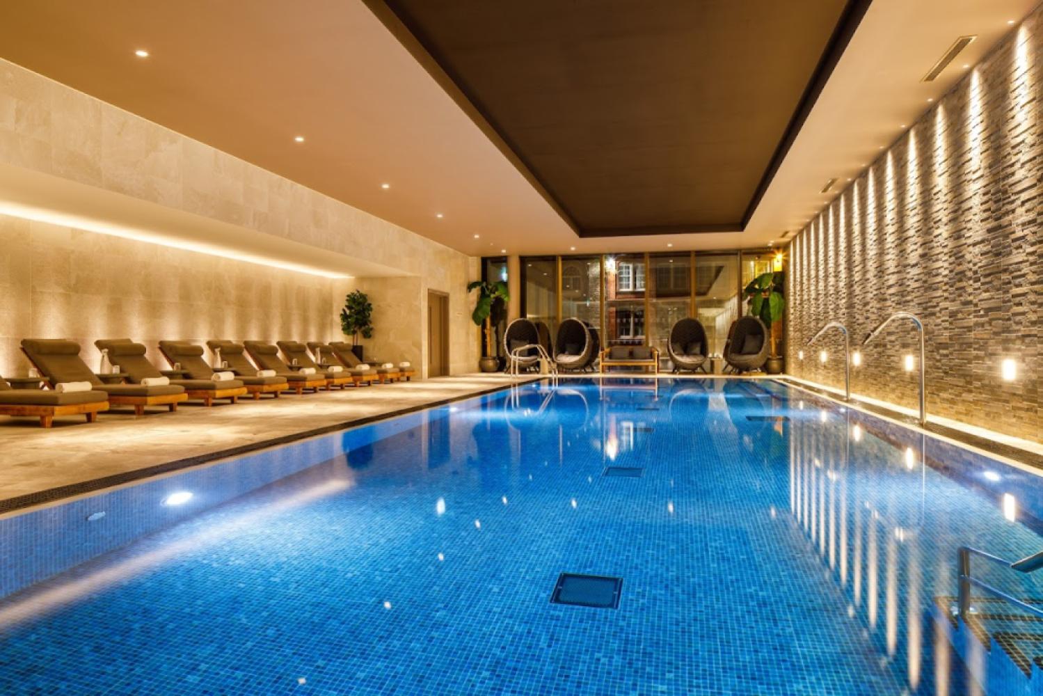 0e63e5c8-8e18-4fc8-8ecd-76890953eb43