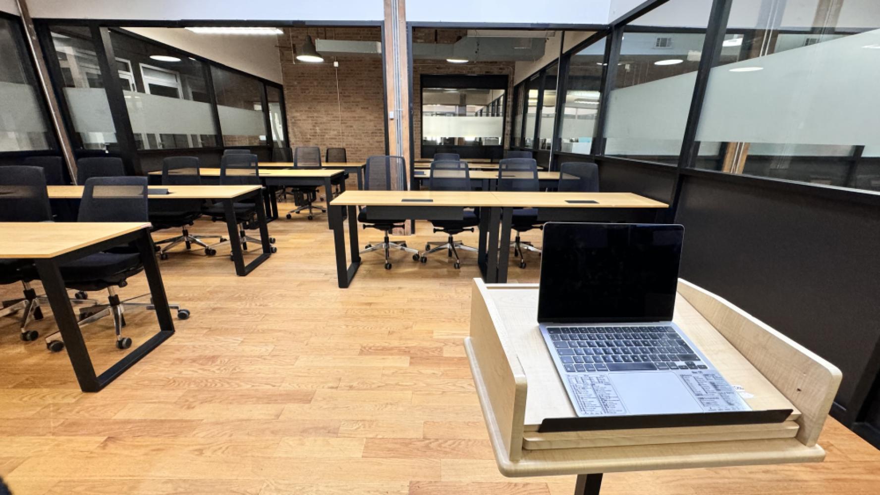 e3e33c4d-b472-469c-8d0f-8bd78c0f8d2b_classroom4
