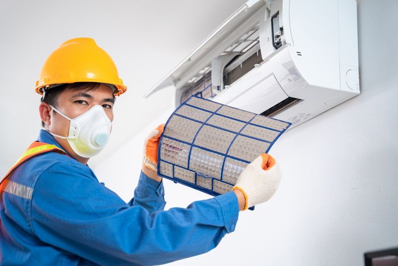 Pembersihan filter AC