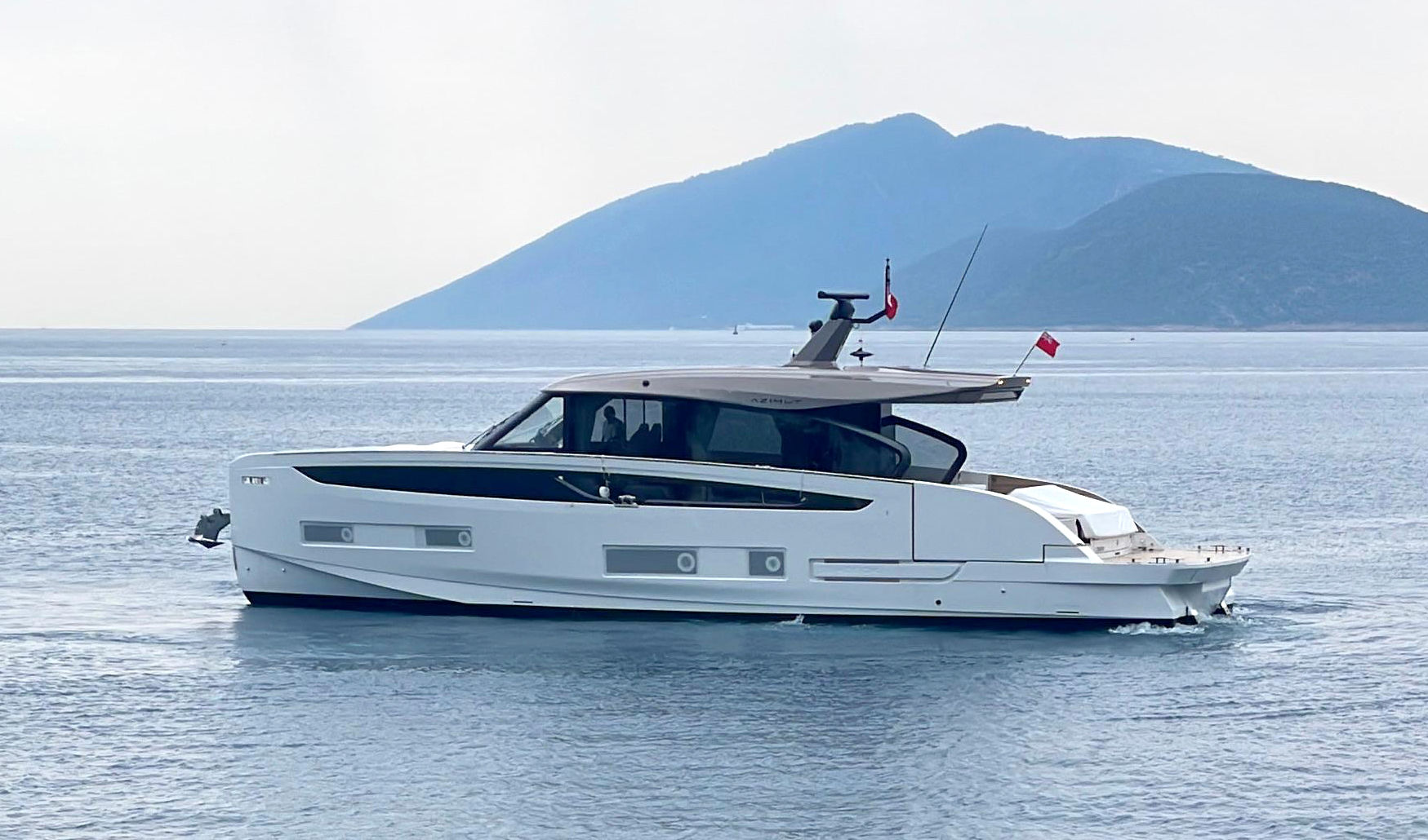 Image representing the news article titled Seadeck 6 Caresse Bodrum'da Sergileniyor