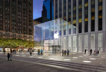 Apple Vision Pro: A New Era for Mixed Reality