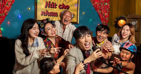 Anh Tú và hành trình vui Tết cùng 'Caraoke'