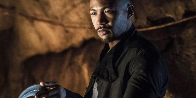 Marcel holding a knife in the originals