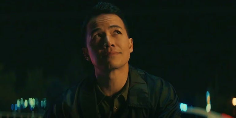 Shannon Kook as Tony Swan at a crime sceen in Reacher season 2