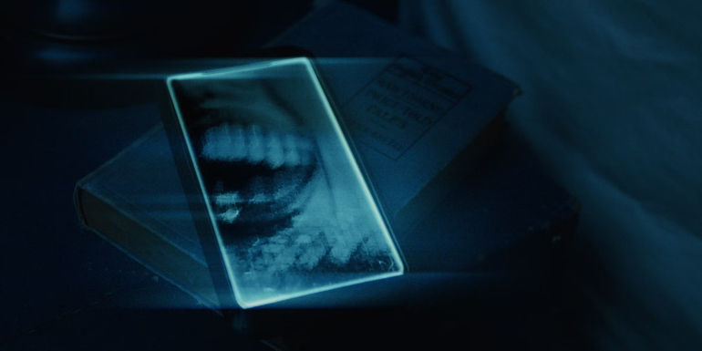 Haunted phone in Cellphone