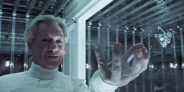Ian McKellan's Magneto smiles and manipulates metal in prison break in X2