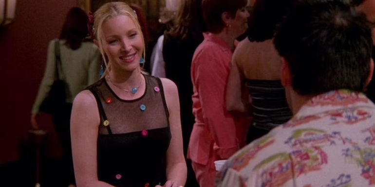 Phoebe pretending to be Regina Phalange in Vegas in Friends