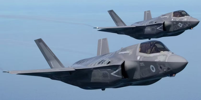 Two F-35 planes flying in Top Gun: Maverick.