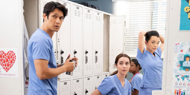Kwan, Jules, and Yasuda in the locker room in Grey's Anatomy