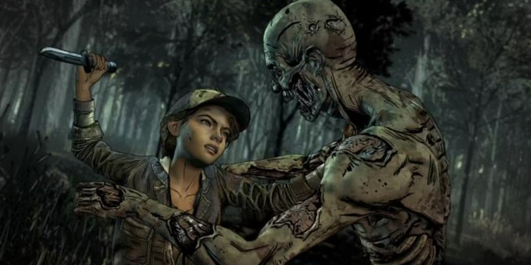 Clementine fighting a walker in The Walking Dead-The Final Season