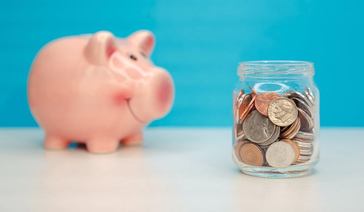 Exploring the Dynamics of Marketers' Salaries Across Different Sectors