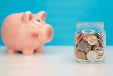 Exploring the Dynamics of Marketers' Salaries Across Different Sectors