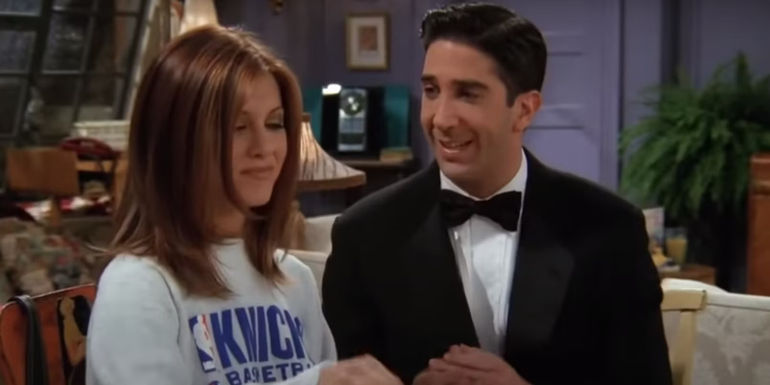 Friends in The One Where No One's Ready - Jennifer Aniston and David Schwimmer on sofa