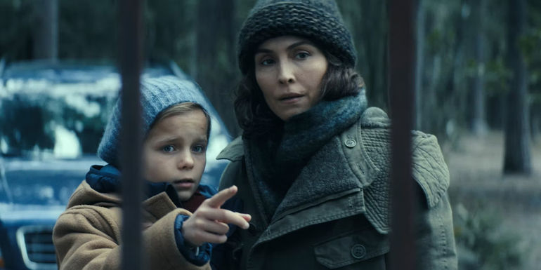 Alice showing Jo something in Constellation