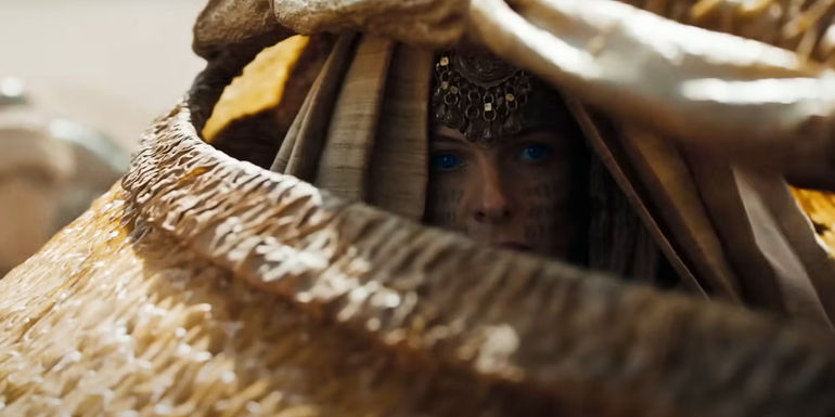 Dune 2 Trailer showing Rebecca Ferguson as Lady Jessica with Eyes Tattoos