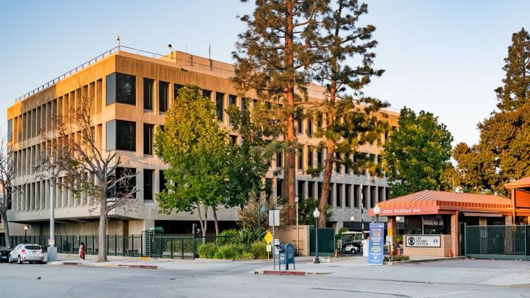 Tragedy Strikes Marvel Series 'Wonder Man' Set: Crew Member Fatally Injured in On-Set Accident