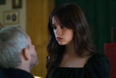 Exploring the Controversial Age Gap in Millers Girl: A Deep Dive into Jenna Ortega and Martin Freeman's Dynamic