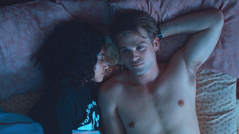 A Captivating New Series on Streaming Platform Delights Viewers and Critics Alike