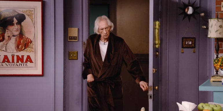 Friends: The Reunion Larry Hankin's Mr. Heckles made an appearance