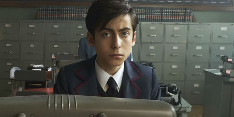 Five looking confused in The Umbrella Academy