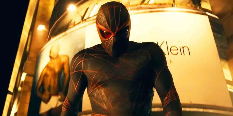 Ezekiel Sims' evil Spider-Man villain in Madame Web peering over a building