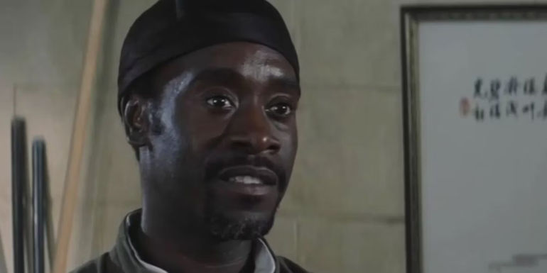 Kenny (Don Cheadle) smiling in Rush Hour 2.